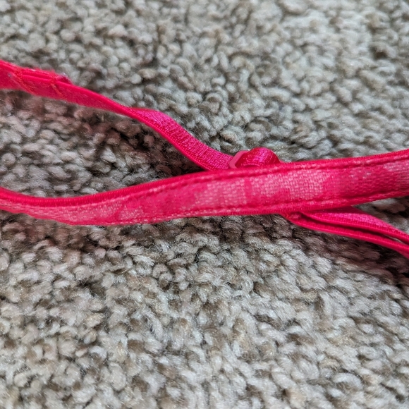 Victoria secret Bright Pink Lace Floral Back Closure Bra Size 32D - Picture 3 of 8